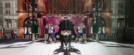 NEW YORK, USA - Sep 22, 2016: Manhattan reflections street scene. New York and New Yorkers. Americans on the streets of NYCのeditorial素材