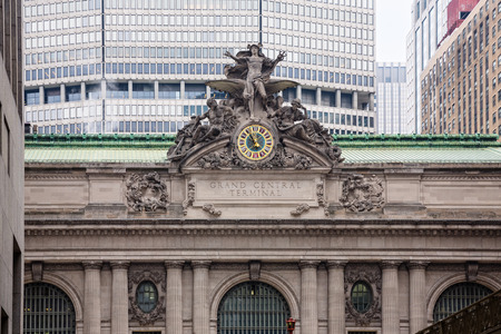 NEW YORK, USA - May 02, 2016: Grand Central Station in New York. Iconic statue of the Greek God Mercury that adorns the south facade of Grand Central Terminalのeditorial素材