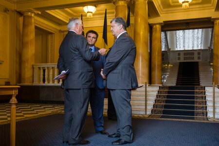 KIEV, UKRAINE - Jul 09, 2017: President of Ukraine Petro Poroshenko and United States Secretary of State Rex Tillerson during a meeting in Kievのeditorial素材