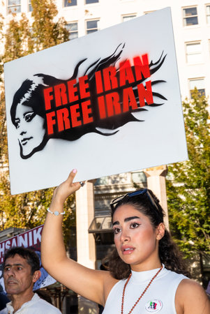 PORTLAND, OREGON, USA - Oct 15, 2022: People participate in a demonstration in solidarity with Iranian women and in memory of Mahsa Amini killed by the Iranian police.のeditorial素材