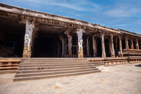 The historic architecture of Kanchipuram is a mesmerizing blend of intricately carved temples and majestic gopurams, exemplifying  artistic excellence of Dravidian craftsmanshipの写真素材