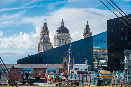 Liverpool, United Kingdom - July 18, 2019: Modern and classic architecture at the Liverpool Docks, Port of Liverpoolのeditorial素材