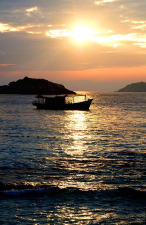 Sunrise on Palau Redang, Malaysiaの写真素材