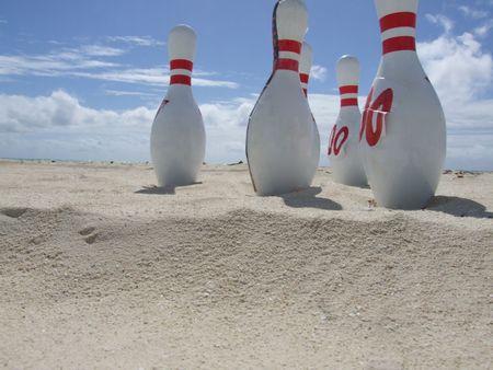 A tropical game of beach bowling set up in ivory sands of The Bahamas / Caribbean.の写真素材