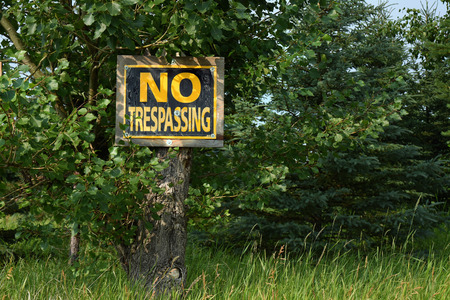 Old No Trespassing Signの写真素材