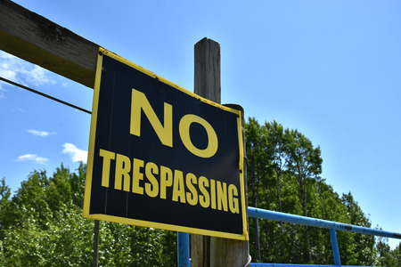 Old No Trespassing Signの写真素材
