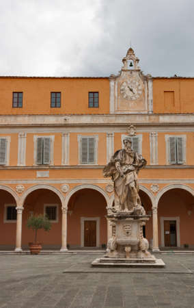 Man sculpture in front of Palazzo Arcivescovile in Pisa, Tuscany, Italyのeditorial素材