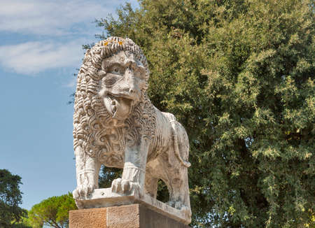 Ancient lion statue in Lucca, Tuscany, Italyのeditorial素材