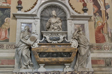 Tomb of Galileo Galilei in the Basilica di Santa Croce in Florence, Italy.の写真素材