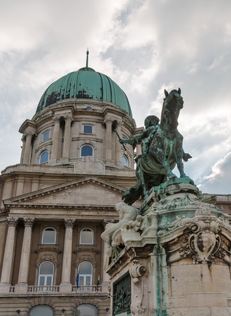 Equestrian statue of Prince Savoyai Eugen in front of the historic Royal Palace in Buda Castle. Budapest, Hungary.のeditorial素材
