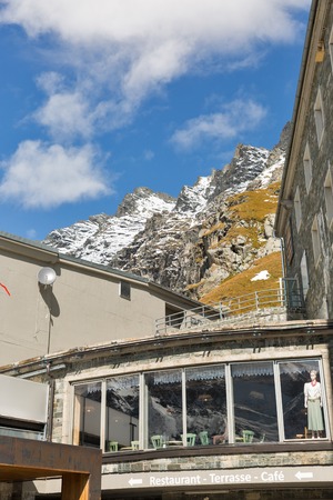 GROSSGLOCKNER, AUSTRIA - SEPTEMBER 23, 2017: Gletscher restaurant and cafe on observation platform of Kaiser Franz Josef glacier. Grossglockner High Alpine Road in Austrian Alps.のeditorial素材