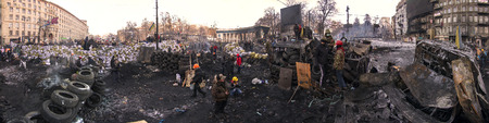 Kiev, Ukraine - January 26, 2014: The barricades on the street were built Hrushevskoho defenders of democracy to stop the advance of the special forces remained loyal to President Yanukovych-squad Berkutのeditorial素材