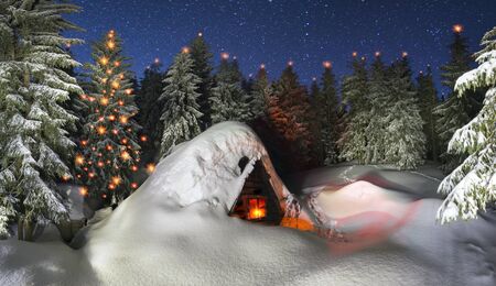 Lost in the mountains of the hunter, snow-covered shelter was excavated by tourists spent the night...