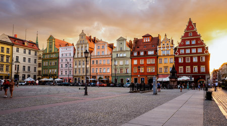 21-07-2022: night view of the Wroclaw market square. Wroclaw old and a very beautiful city in Polandのeditorial素材