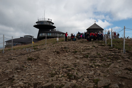 Karpacz, Sniezka Mountain, Poland September 23, 2022: High Mountain Meteorological Observatory. Tourists on top of Snezhka Mountain. Polandのeditorial素材
