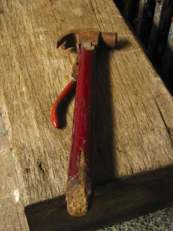 An old hammer の写真素材