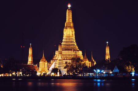 Wat arun temple in night lightの写真素材