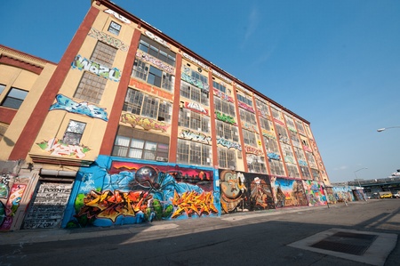 graffiti building in New Yorkのeditorial素材