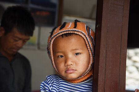 BHAKTAPUR,NEPAL-April 2015: view of people in town at Bhaktapur Durbar square before earthquake in April 2015のeditorial素材