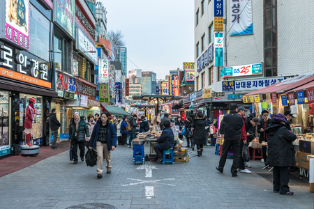 SEOUL, SOUTH KOREA - February 2016,Namdaemun Market is a large traditional market in Seoul, South Korea.のeditorial素材