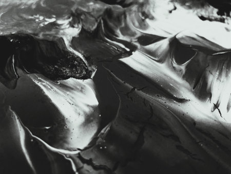 Close Up Black and White Colors Fluid Pouring Abstract Art Acrylic Painting Texture Backgroundの写真素材