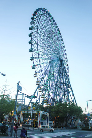 Tempozan Ferris Wheel in Osaka, Japanのeditorial素材