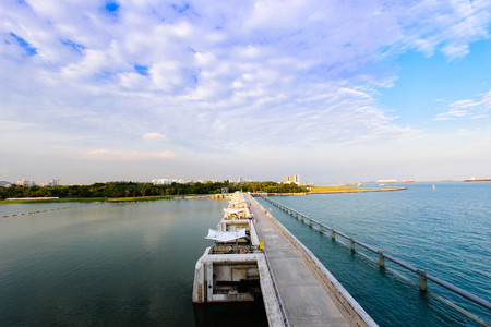 Singapore - September 23, 2016 : Marina Barrage is a retreat and leave the body in the bundle is a popular holiday in Singapore.のeditorial素材
