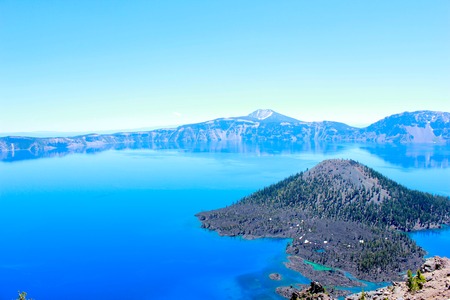 Wizard Island, Crater Lake National Park, Oregonの写真素材