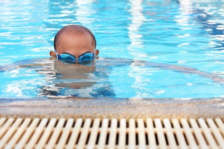 Bald men are swimming の写真素材