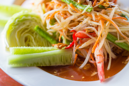 green papaya salad thai foodの写真素材