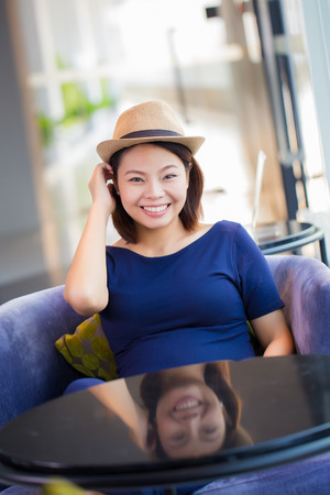 Close up of a happy young woman smileの写真素材