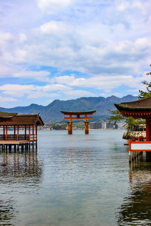 The Floating Torii gate of Itsukushima Shrine in Miyajima island, Hiroshima, Japan.のeditorial素材