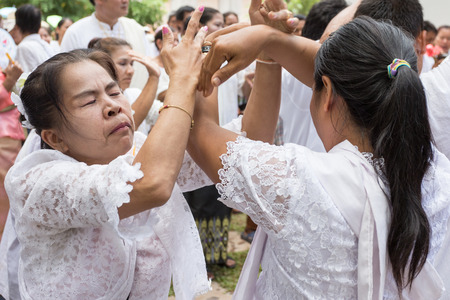 Thailand June 27:Group people folk dance in Phitakhon masks and dance to show festival on june 27 ,2015 in loei province of thailandのeditorial素材