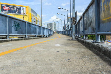 BANGKOK, THAILAND - JULY 13:   Flyover of Bangkok city on August 2,2014 in Bangkok Thailand. Crossing over Phahon Yothin road amd go to Union Mall.のeditorial素材