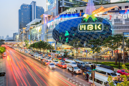 Bangkok - DEC 13 :  MBK\'s shopping mall at dusk, welcome to Christmas and Happy New Year 2014 festival on December 13,2013 at Bangkokのeditorial素材