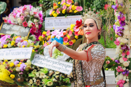 Bangkok - July 26: Thai dancing funeral in order to respect and remembrance to the dead. This cultural tradition in Thailand has taken place from ancient times, on July 26, 2014 at Bangkok Thailand.のeditorial素材