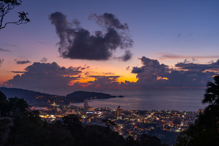 Beautiful sunset sky over sea at bay city Thailandの写真素材