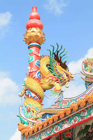 Chinese style dragon statue の写真素材