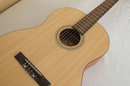 SCOTTSDALE, ARIZONA - CIRCA NOVEMBER 2015: Fender classical guitar ESC105 Educational seriesのeditorial素材