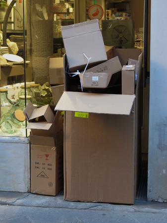 SIENA, ITALY - CIRCA JULY 2016: Corrugated cardboard box for small packet parcelのeditorial素材