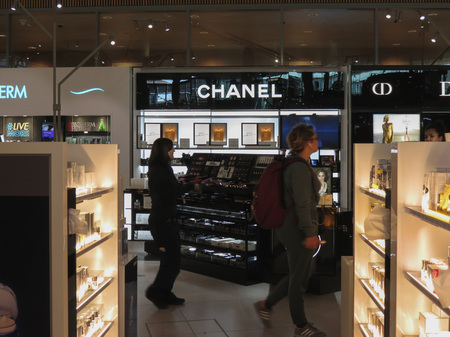 OSLO, NORWAY - CIRCA AUGUST 2017: Chanel perfumes for saleのeditorial素材
