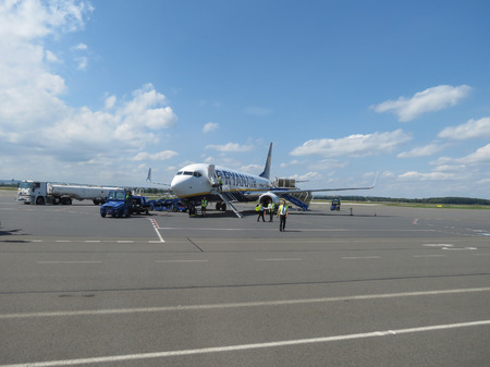 OSTRAVA, CZECH REPUBLIC - CIRCA JULY 2017: RyanAir Boeing 737-800 during boardingのeditorial素材