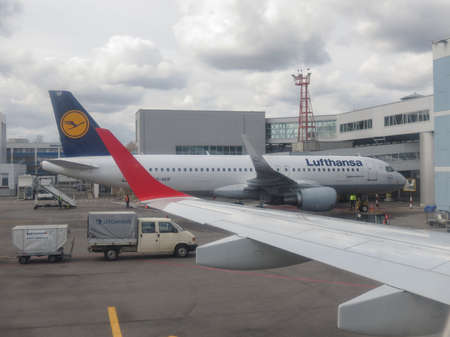 VILNIUS, LITHUANIA - CIRCA APRIL 2017: Lufthansa Airbus A320-200 during boardingのeditorial素材