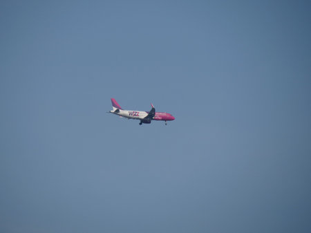 ROME, ITALY - CIRCA OCTOBER 2018: WizzAir Airbus A320 landingのeditorial素材