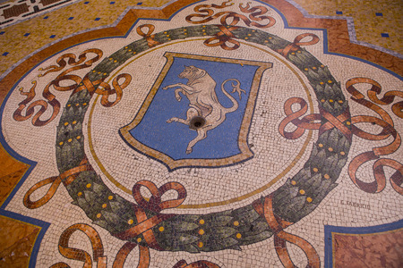 Galleria Vittorio Emanuele Milan piazza Duomo viewのeditorial素材