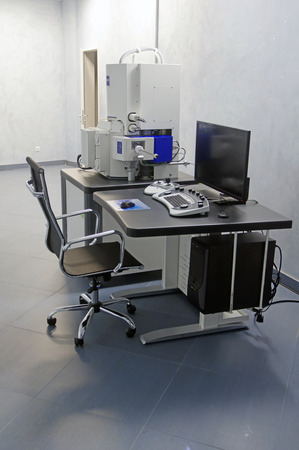 operator's station electronic microscopein a scientific institutionの写真素材