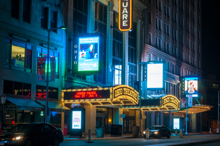 CLEVELAND, OH - JANUARY 1, 2016: The marquees of the Ohio, State, and Palace theaters, the heart of Playhouse Square, Cleveland's theater district, are lit up brightly in the evening.のeditorial素材