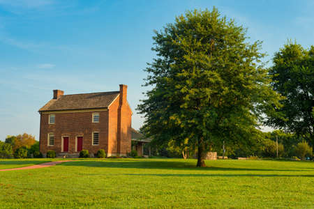 GOODLETTSVILLE, TN - AUGUST 22, 2017: The Bowen Plantation House, in Moss Wright Park of this Nashville suburb, dates to around 1787 and is a careful restoration with more than 70 percent original material.のeditorial素材