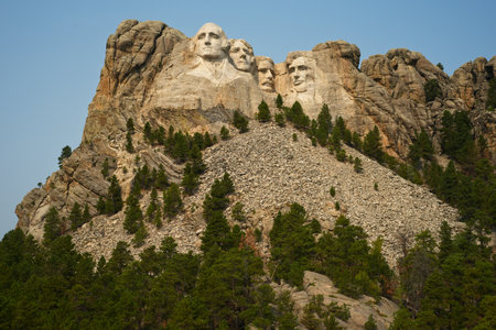 Four presidents look down from the top of Mount Rushmore National Monument, South Dakotaのeditorial素材