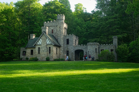 WILLOUGHBY HILLS, OH, USA - MAY 29, 2022: Visitors gather in front of Squires Castle, a long abandoned gatehouse to an old estate east of Cleveland, now a popular attraction.のeditorial素材